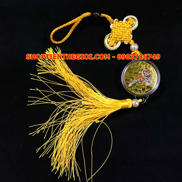 Dây Treo Ô Tô Xu Con Cọp In Màu 3D vàng - SP005418